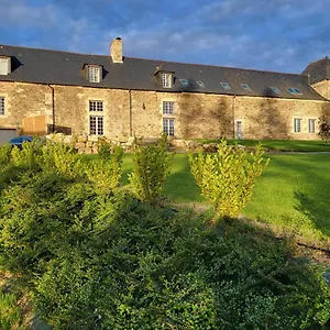 Frühstückspension Manoir De La Garaye - Parentale Taden